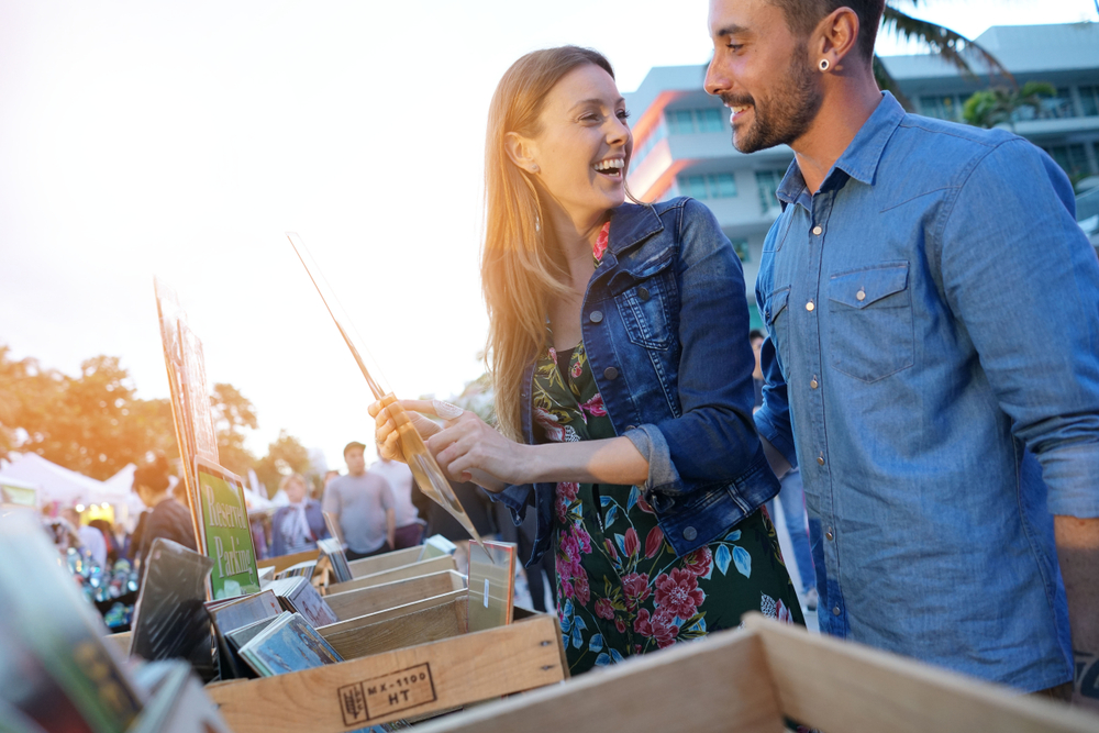 Dénicher de jolis objets décoratifs : comment chiner dans les brocantes ?